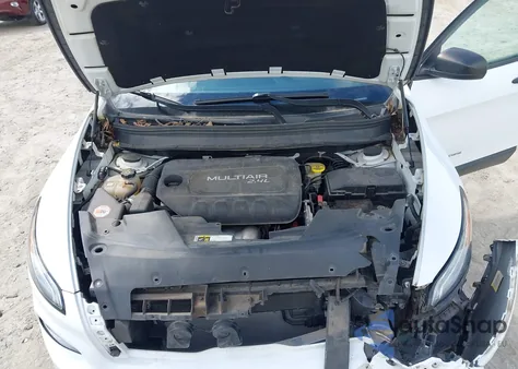 2015 Jeep Cherokee Sport из США, поврежденный, VIN 1C4PJLAB0FW761887